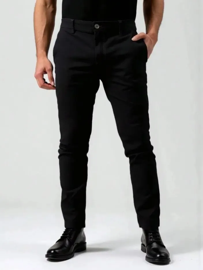 Calça sarja masculina preta — frente
